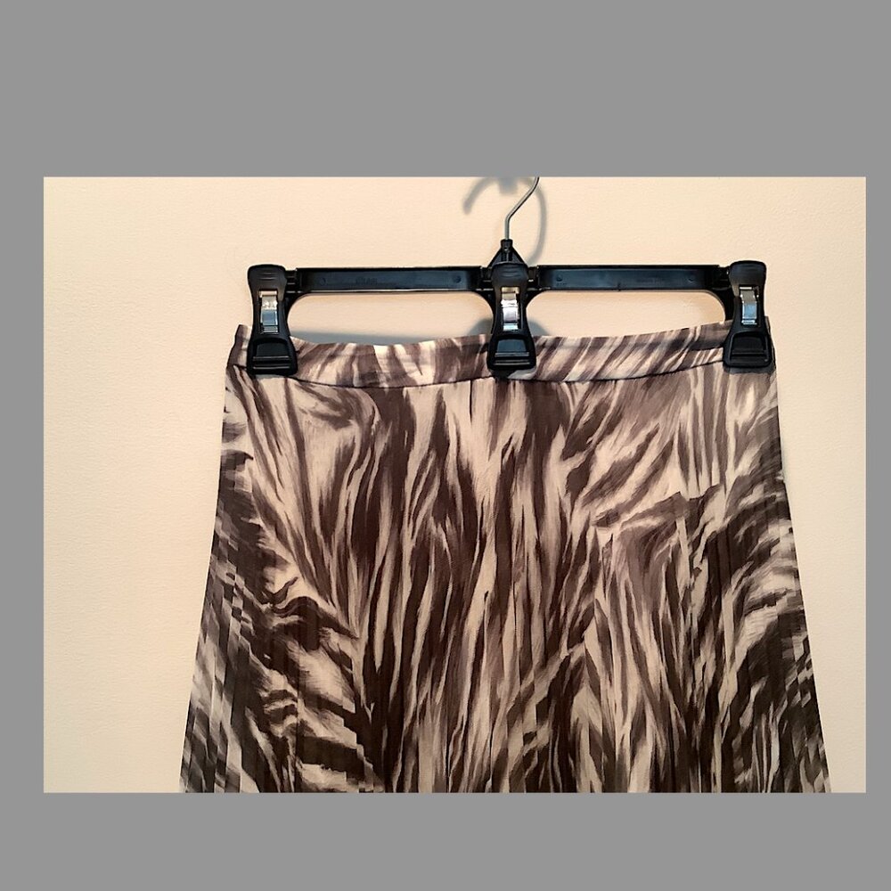 Talbots Classic summer Zebra print pleated and lined skirt Size 10, side zipper - Picture 3 of 8